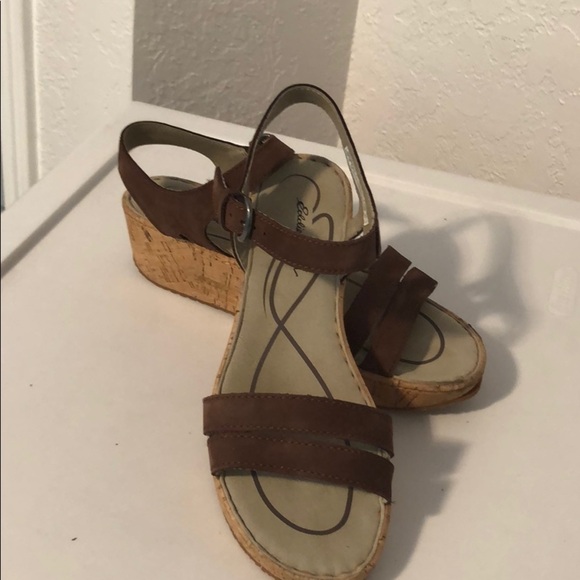 Eddie Bauer Platform sandals - Picture 1 of 6